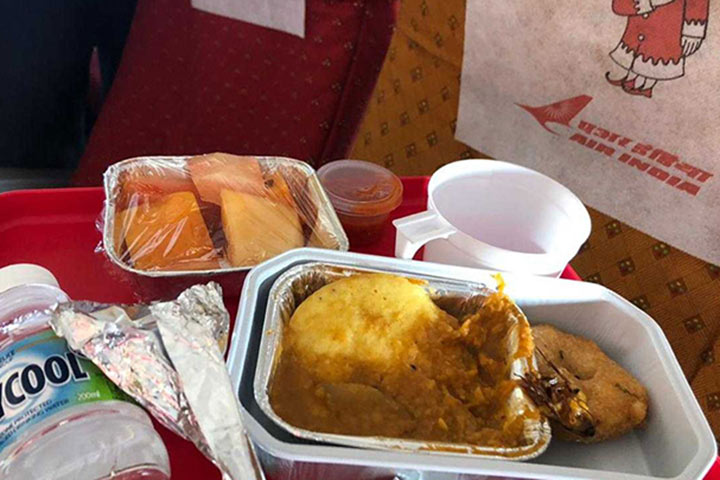 An Indian Airlines Apologises For Cockroach In Passenger’s Food