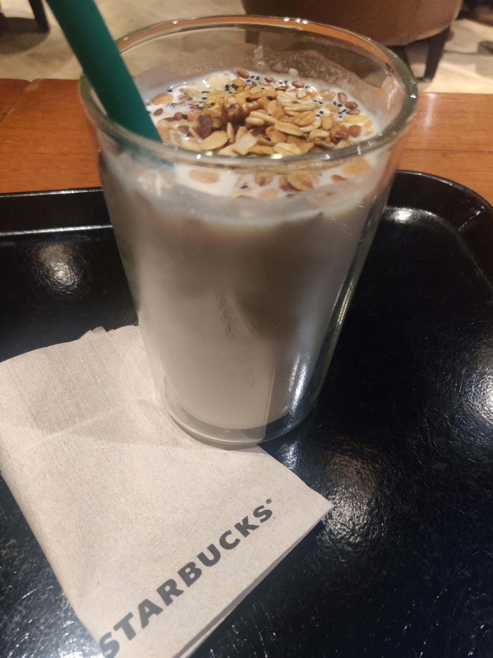Starbucks Launches Scrumptious Range Of Smoothies To Its Menu