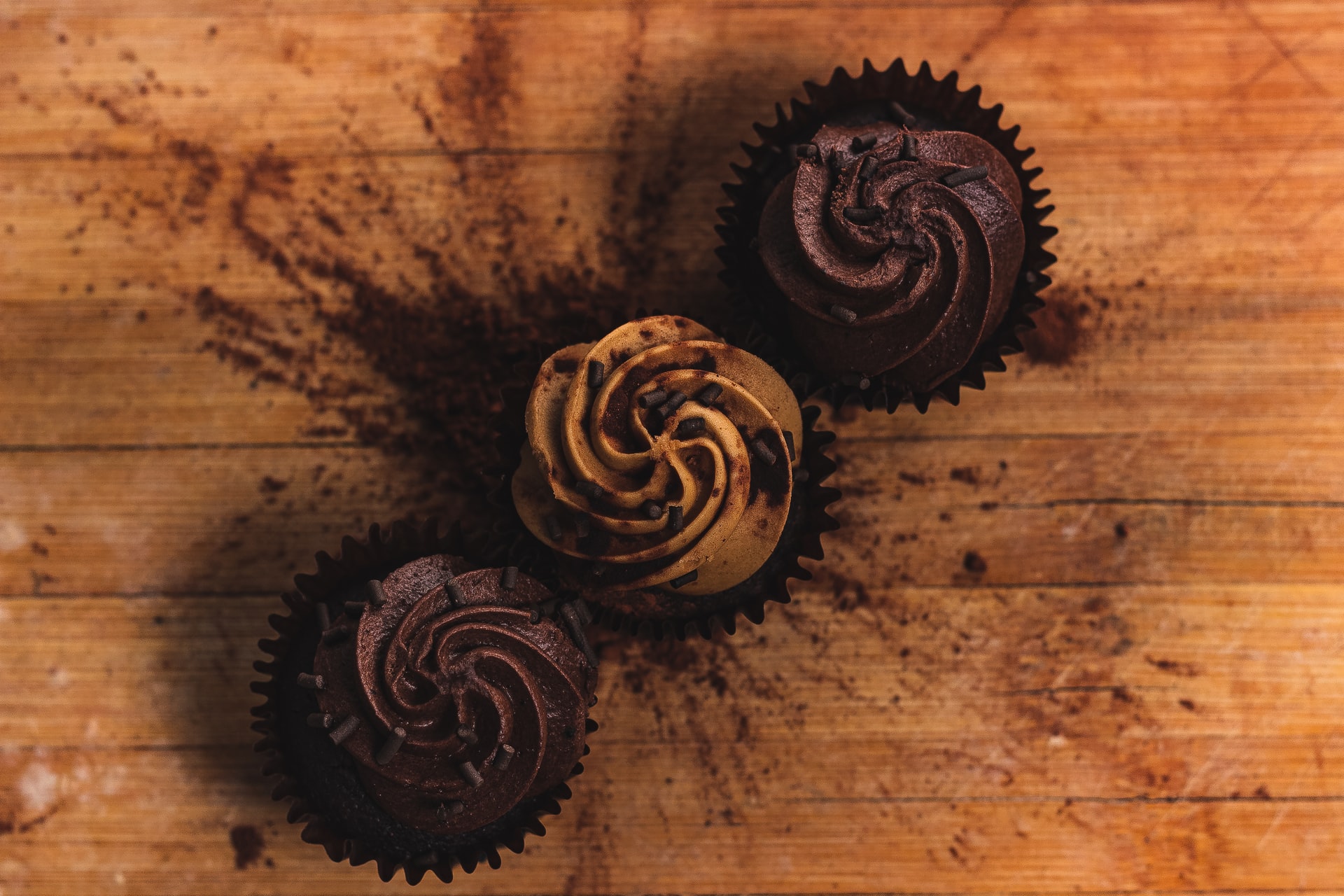 The Very BEST Chocolate Cupcakes